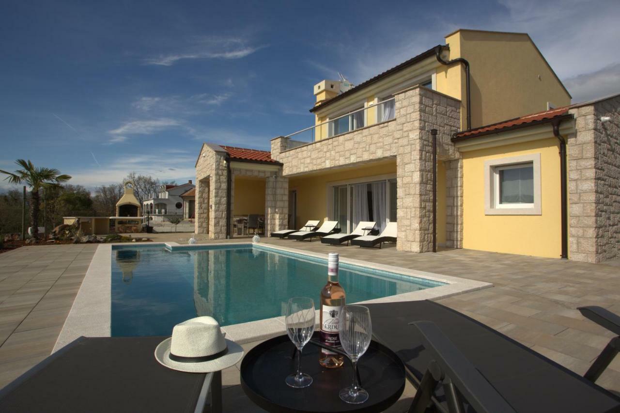 Luxury Villa Lidija Brzac Bagian luar foto
