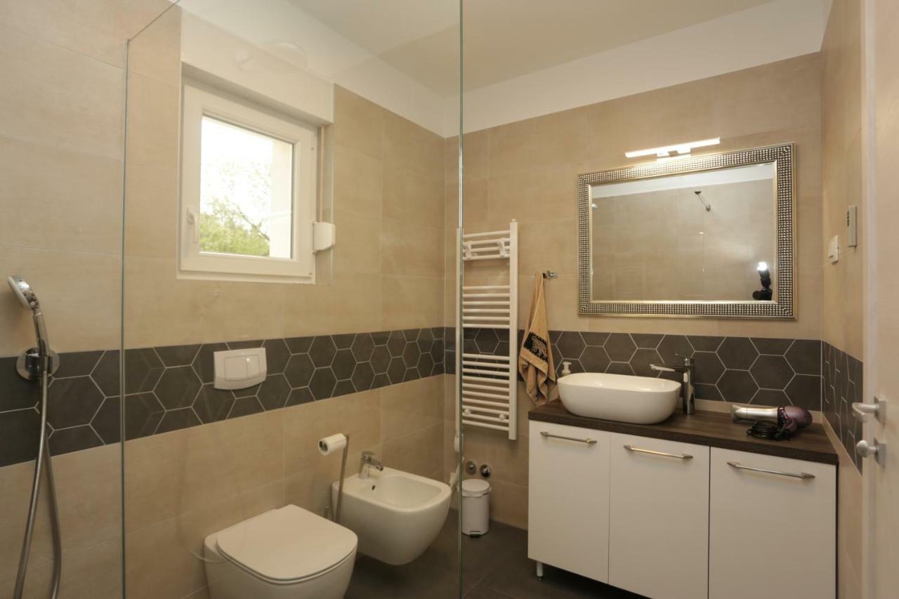 Luxury Villa Lidija Brzac Bagian luar foto