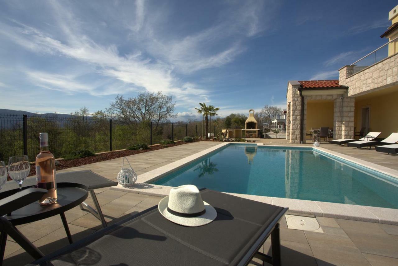 Luxury Villa Lidija Brzac Bagian luar foto