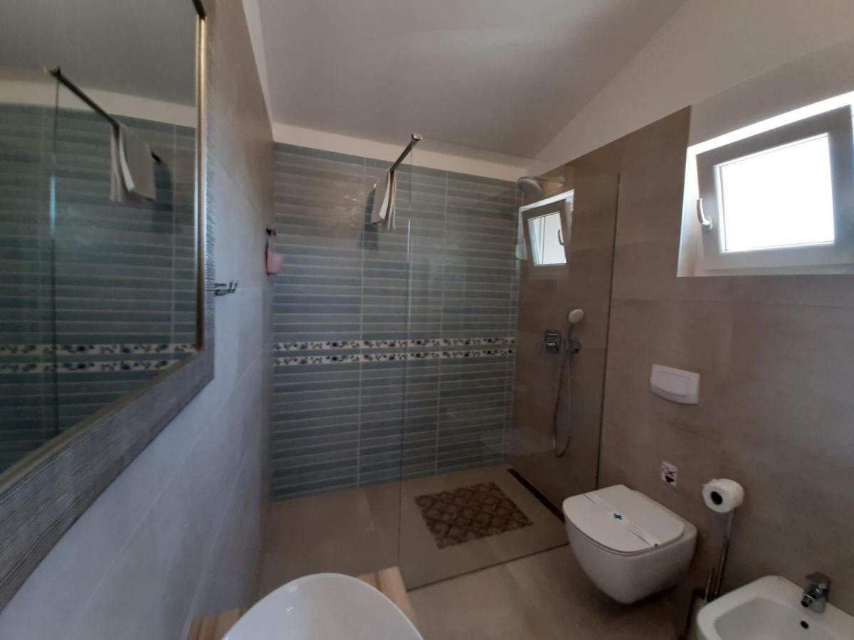 Luxury Villa Lidija Brzac Bagian luar foto